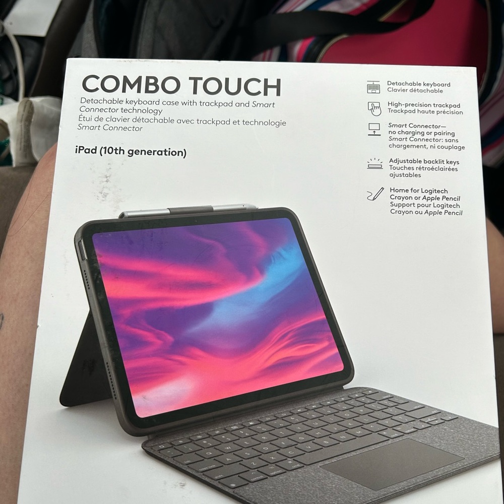 New Logitech combo touch - Picture 2 of 2